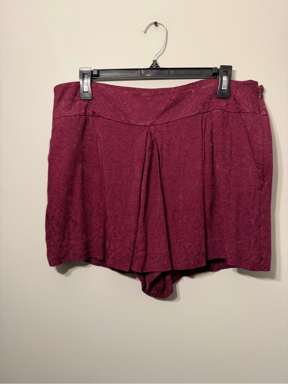 LOFT Burgundy Textured Pleat Skort